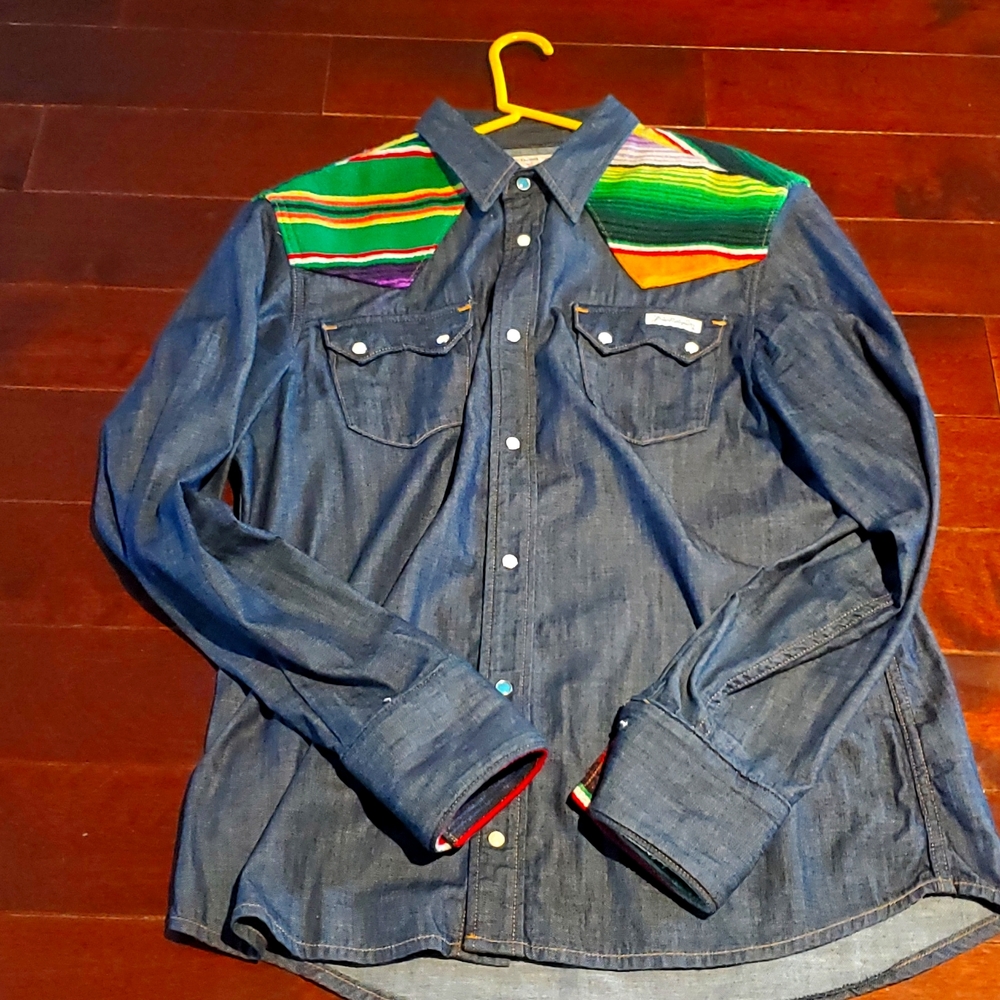 True religion embroidered aztec shirt